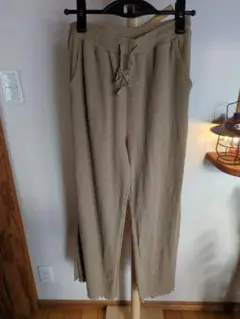 Item thumbnail for item 86041922-0700-4ef2-91a4-59b38a106c9c