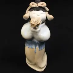 砥部焼 青芳人形『花を抱く少女』森元青芳作 珍品 M 月末3連休セール】森元青芳 人形2体 砥部焼 壺人形 青芳窯 念ずれば花