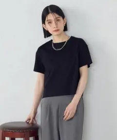 コムサイズム　ボックスシルエット　クロップド丈　Ｔシャツ
