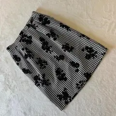 Debut de Fiore デビュードフィオレ　タイトスカート　ブラック　総柄