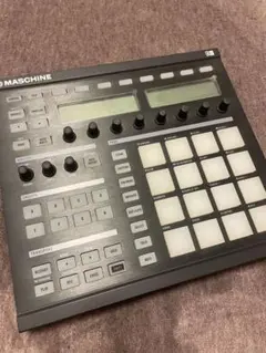 Item thumbnail for item 3feec996-3f84-45b0-863a-1171910fe84c