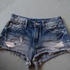 ダメージショートデニム　パンツ