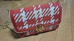 赤と白のチェック柄ショルダーバッグ
