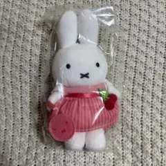 ミッフィーzakkaフェスタ　チェリードレスマスコット miffy (ミッフィ) ミッフィー チェリードレスマスコット 「ミッフィー