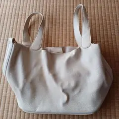 ホワイト レザー風 ハンドバッグ