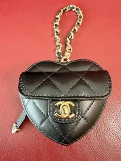 新品CHANEL ハート型コインケース ブラック　ホリデーリボン付き