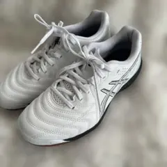 ASICS CALCETTO フットサルシューズ　23.5 未使用級✨スニーカー