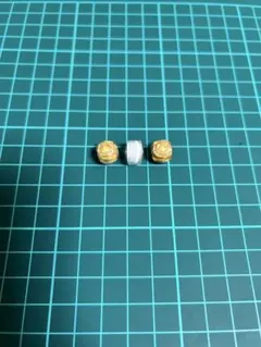 PANDORA パンドラ14k王冠金魚チャーム - メルカリ