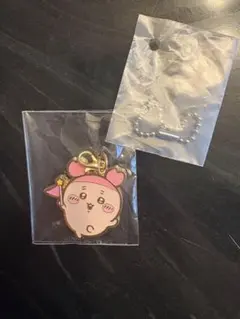【めじるしチャーム変更可】ちいかわランド限定キーホルダー　かにキーホルダーのサムネイル