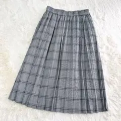 ローズバッド　グレー チェック柄 プリーツスカート