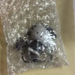 サンリオ ハローキティ シークレットキーホルダー ミニチュアキルト 黒　キティ