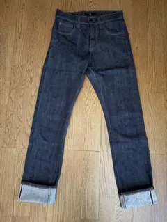ユニクロ　＋J セルビッジ　ストレートジーンズ