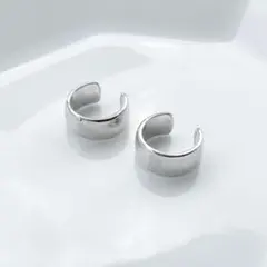 美品　フェイクピアス　シンプル　イヤーカフ２個セット　ピアス穴不要　平打ち