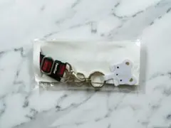 新品未使用 familiar スマホショルダーストラップ - メルカリ