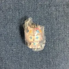 No.3025 じゃれねこのチャーム 訳あり品 - メルカリ