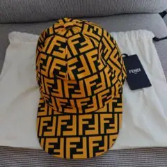 お値下げ❗️FENDI帽子フェンディキャップ　美品イエロー FENDIのフリマアイテム一覧