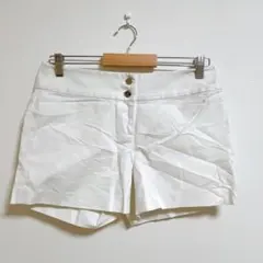 人気✨MICHAEL KORS 【4】マイケルコース ショートパンツ ホワイトのサムネイル
