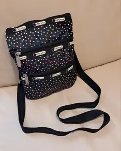 LeSportsac　3zipクロスボディショルダーバッグ　スターダスト星柄　黒