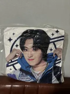 HARUTO TREASURE HELLO POPUP公式グッズ　クッション