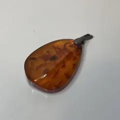 琥珀？　アンバー ペンダント　トップ 刻印