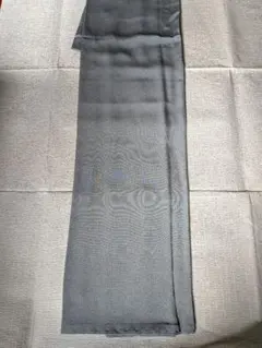 ブルーグレー 色無地着物　一つ紋　水色　　絹　落款有り パールトーン加工