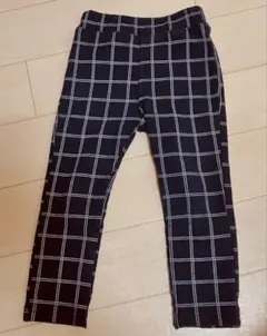 紺と白のチェック柄ボトムス サイズ95