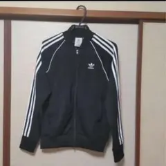 【今だけ価格】アディダスパーカー 黒