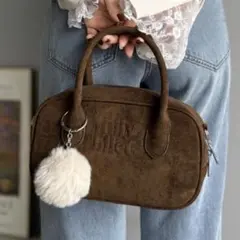 milybilet エンボスロゴスウェードライク ミニボストンバッグ ブラウン