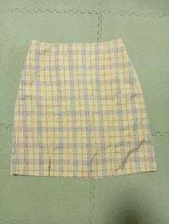 レディース　スカート　GU　黄色チェック柄