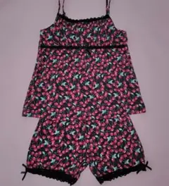 SWIMMER♡さくらんぼ柄キャミソール ショートパンツ セット ルームウェア♡のサムネイル
