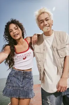 Hollister ローライズ デニム ミニスカートのサムネイル