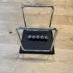 ニュートンのゆりかご　バランスボール カチカチ玉 物理 科学 自由研究