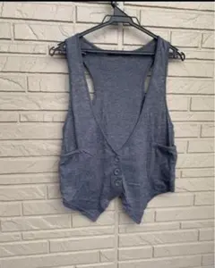 グレー Vネック ベスト　ジレ