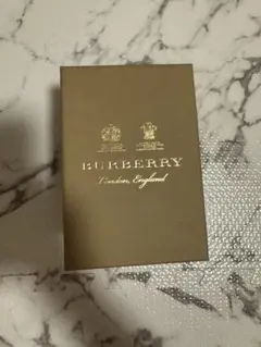 BURBERRY ギフトボックス ゴールド