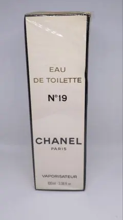【新品未開封】CHANEL シャネル　N°19 オードトワレ　香水　100ml