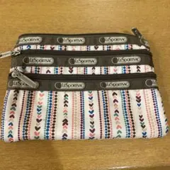 LeSportsac ハート柄 3ジッパーポーチ