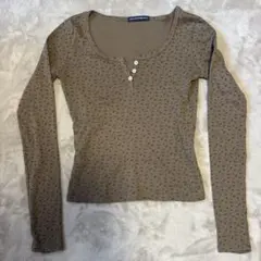 Brandy Melville 長袖 トップス 花柄Tシャツ 1回試着のみ