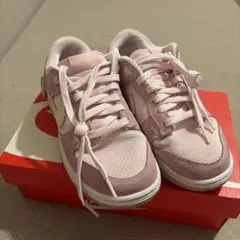 NIKE ダンク LOW （テディベア / ピンク） 23.5cmのサムネイル