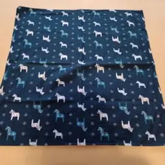 Bleu Bleuet 馬と雪模様のハンカチ・北欧柄ネイビー約50✕50センチ