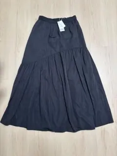 新品タグ付きURBAN RESEARCH メモリータフタティアードスカート