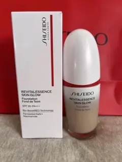 【資生堂】エッセンススキングロウファンデーション　カラー310 silk