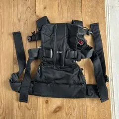 ベビービョルン　ONEKAI AIRメッシュ　黒　抱っこ紐