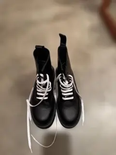 Dr.Martin ドクターマーチン　8ホールブーツ　ブラックステッチ