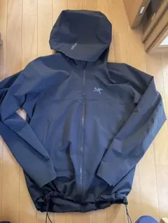 ARC'TERYX ブラック Mのサムネイル
