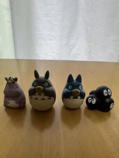 となりのトトロのフィギュア、小トト、まっくろくろすけのセット Amazon.co.jp: となりのトト? まっくろくろすけ フィギュア