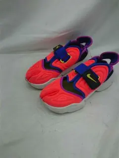 Item thumbnail for item 922171bf-2c3f-4843-93a3-dcacff231e2a