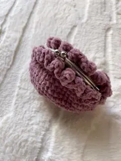 フリル付きパープル編み物ポーチ