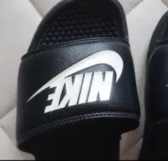 NIKE シャワーサンダル ブラックのサムネイル