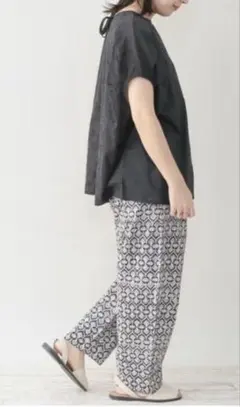 コットンテーパードパンツ