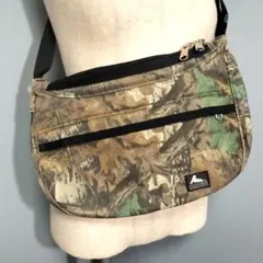 Item thumbnail for item 26bb065e-b7c3-4d74-a39a-915344a4c3fb